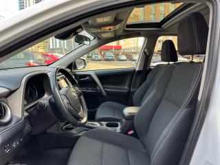 2018 Toyota RAV4 AWD XLE - Photo #8