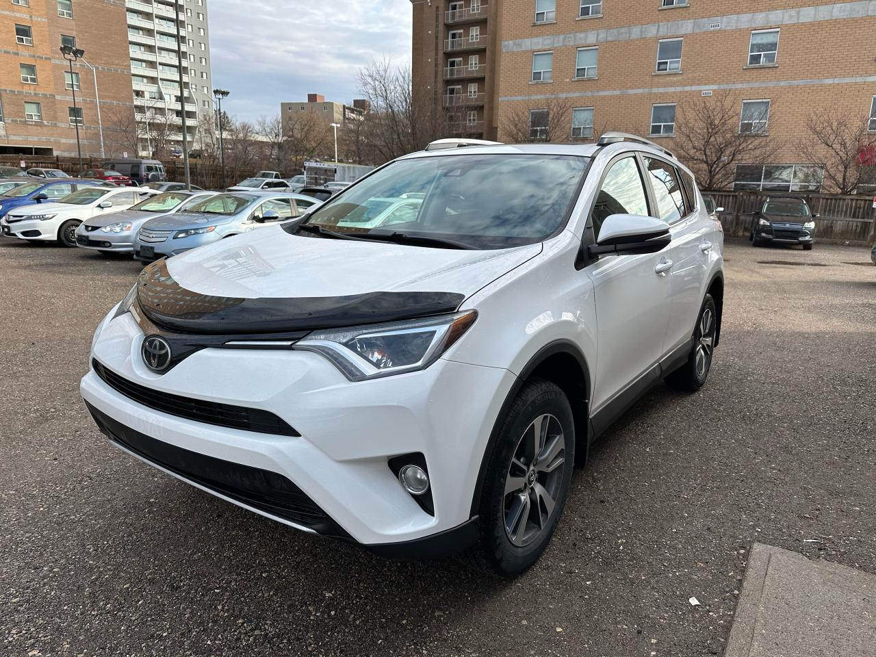 2018 Toyota RAV4 AWD XLE - Photo #3