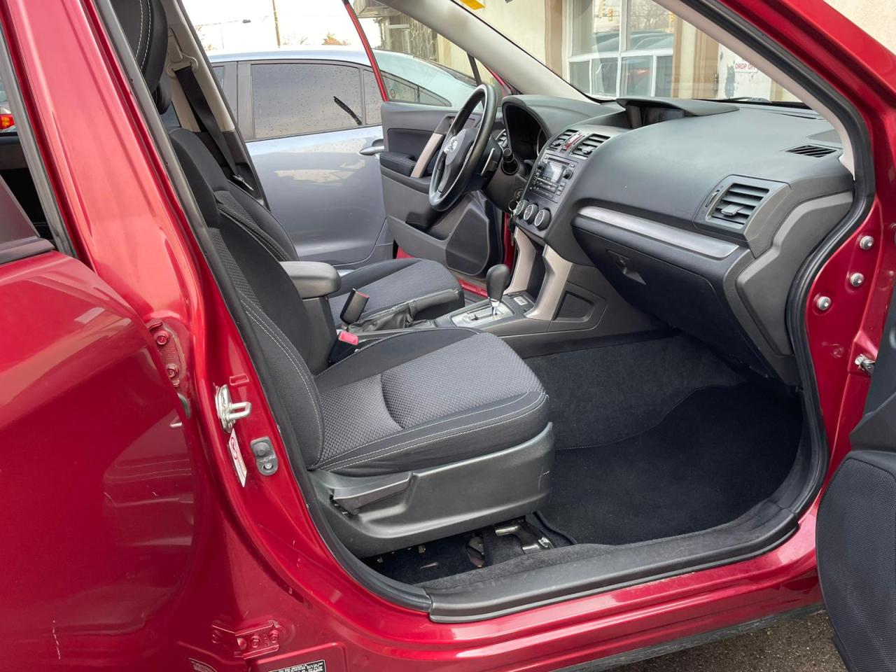 2014 Subaru Forester AWD Auto 2.5i NO ACCIDENT LOW KM NEW BRAKES B-TOOT - Photo #20