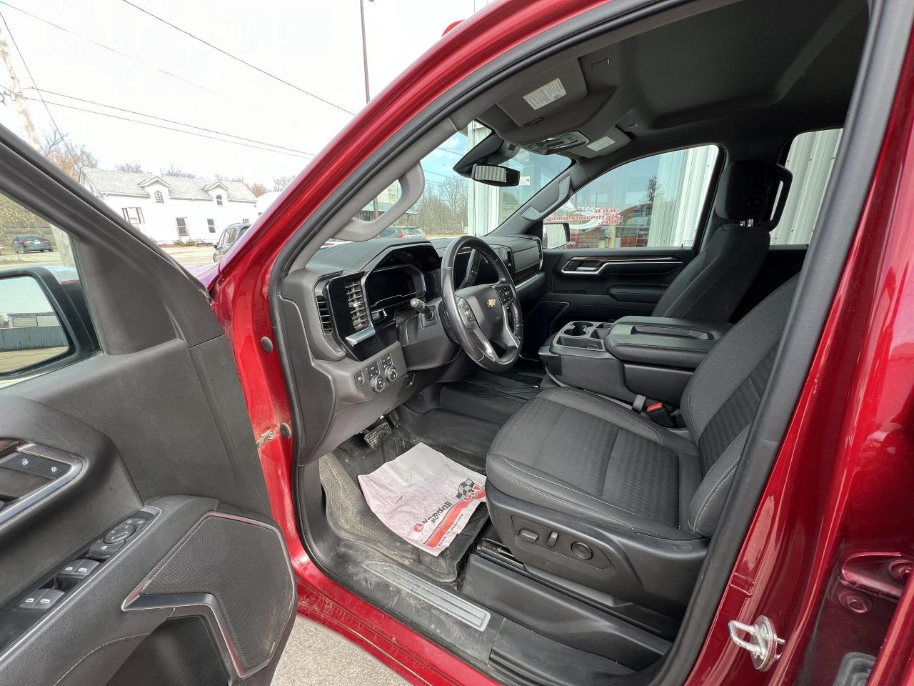 2022 Chevrolet Silverado 1500 4WD Crew Cab 147" LT - Photo #8