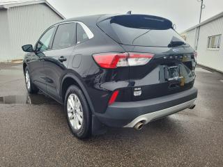 2021 Ford Escape SE AWD ONE OWNER W/ NEW REAR PADS AND ROTORS Photo