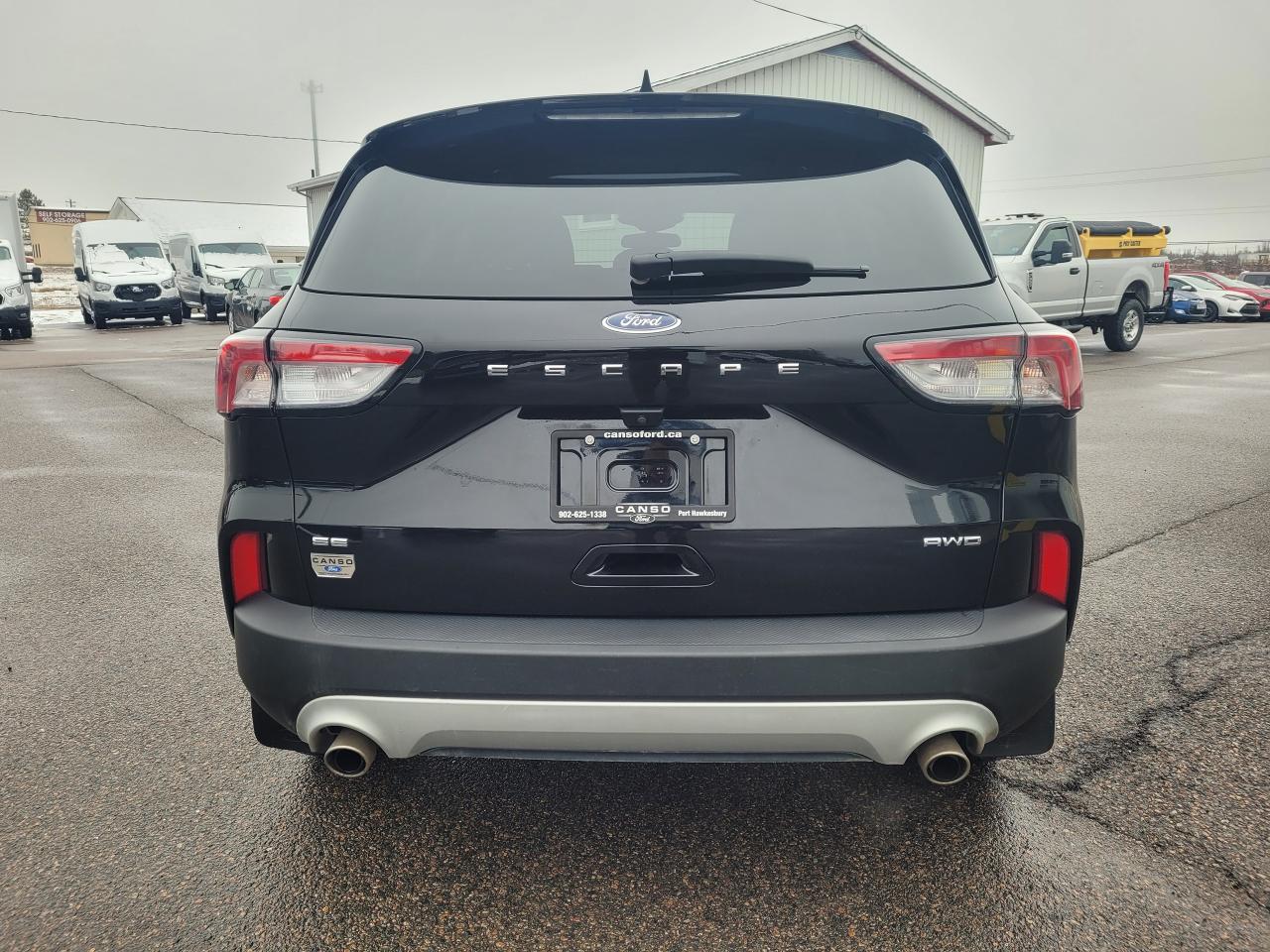 2021 Ford Escape SE AWD ONE OWNER W/ NEW REAR PADS AND ROTORS Photo5