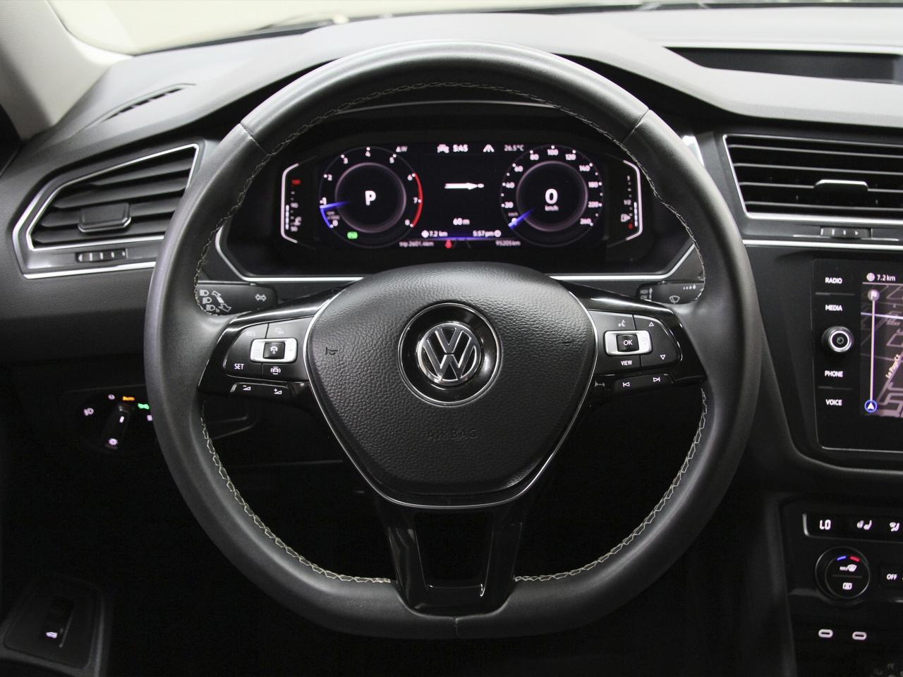 2021 Volkswagen Tiguan HIGHLINE | 4MOTION | Nav | Pano roof | DigitalDash