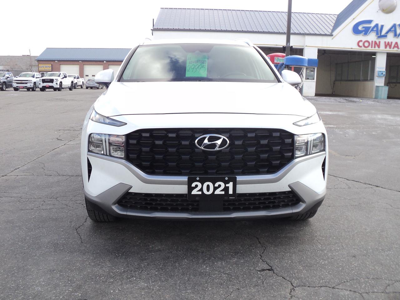 2021 Hyundai Santa Fe Essential FWD 2.5L4cyl HeatedSeats&SterringWheel - Photo #3
