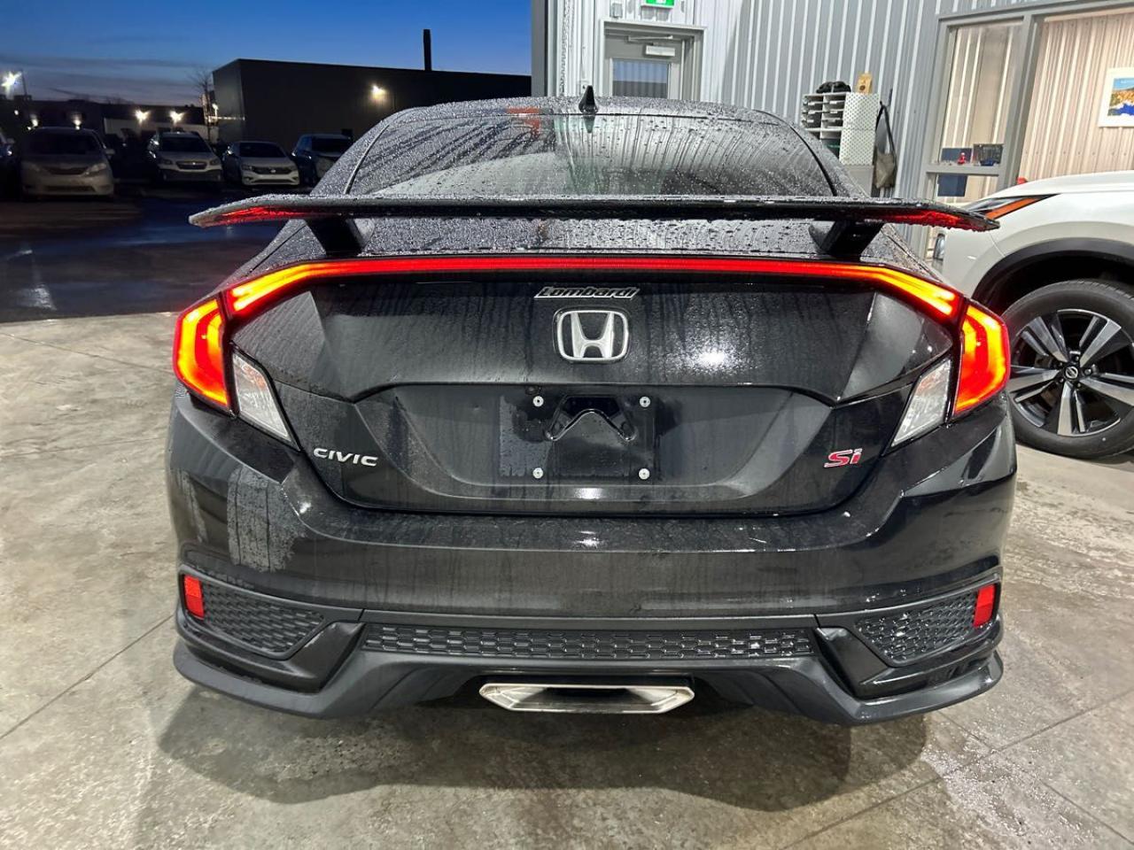 2019 Honda Civic SI Photo2