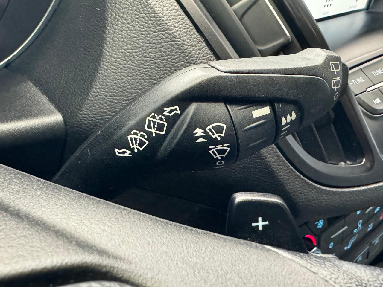 2017 Ford Escape SE W/Apperance PKG+ApplePlay+CLEAN CARFAX - Photo #44