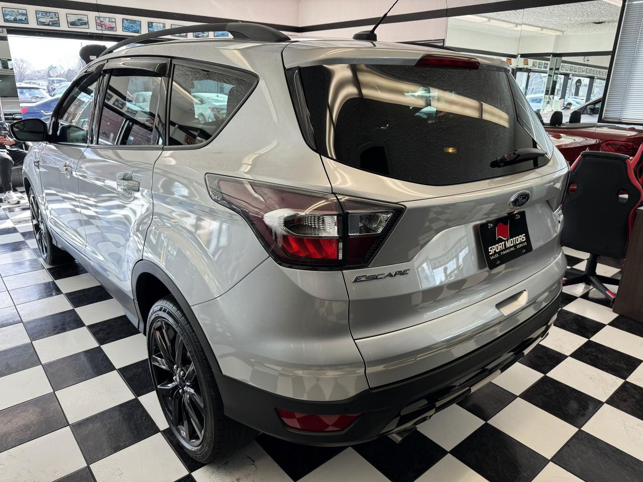 2017 Ford Escape SE W/Apperance PKG+ApplePlay+CLEAN CARFAX Photo63