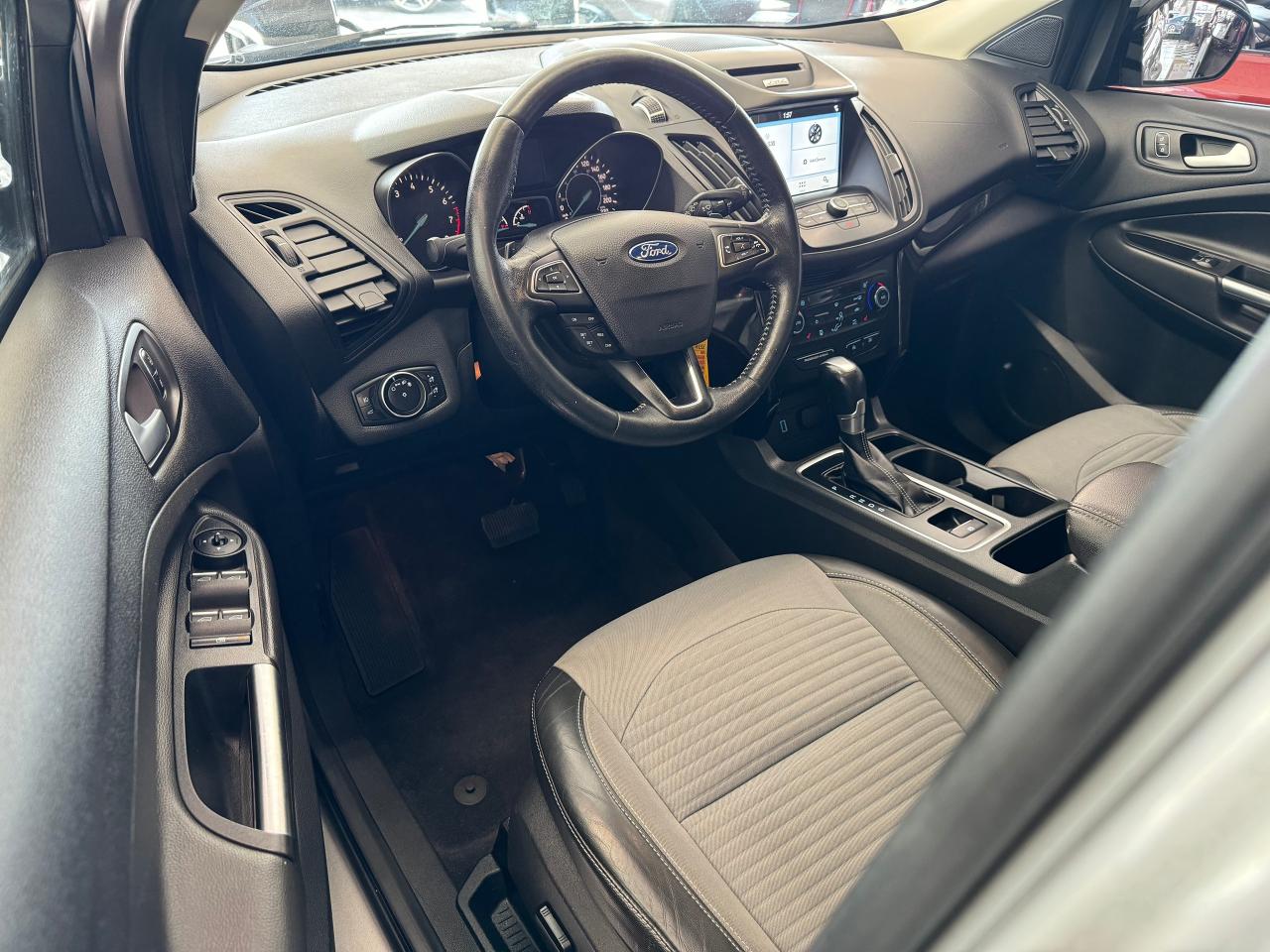 2017 Ford Escape SE W/Apperance PKG+ApplePlay+CLEAN CARFAX Photo79