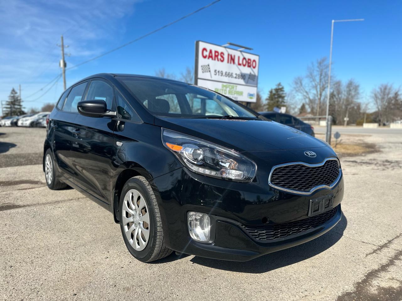 Used 2015 Kia Rondo FX - CERTIFIED/CLEAN for sale in Komoka, ON