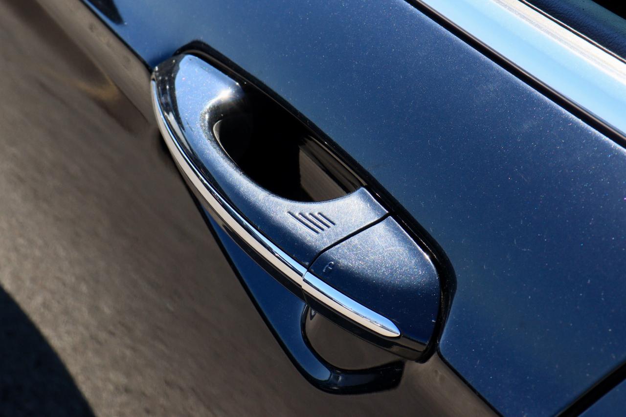 2015 Ford Fusion Titanium | AWD | Leather | Sunroof | Navi | Cam ++ Photo16