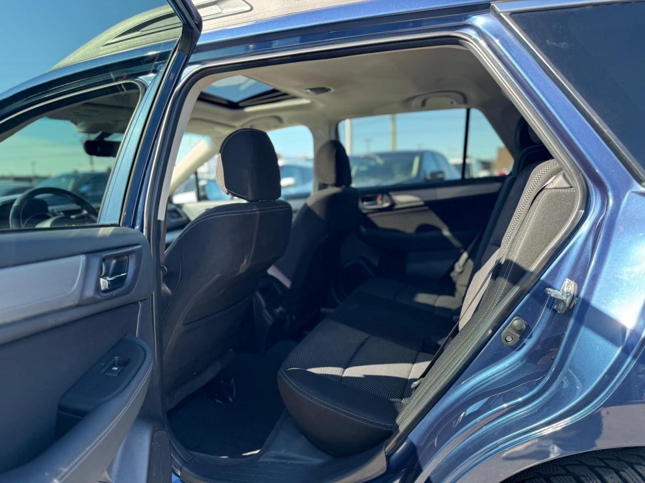 2019 Subaru Outback AWD, NO ACCIDENT, LOW KM , HEATED SEAT, BLINDSPOT - Photo #9
