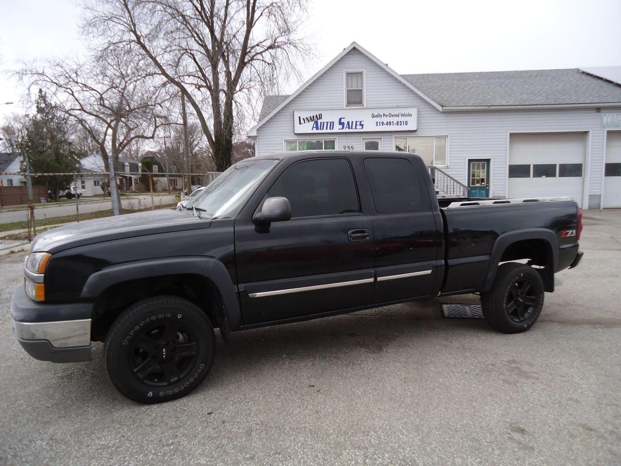 2003 Chevrolet Silverado 1500 Ext Cab 157.5" WB 4WD - Photo #3