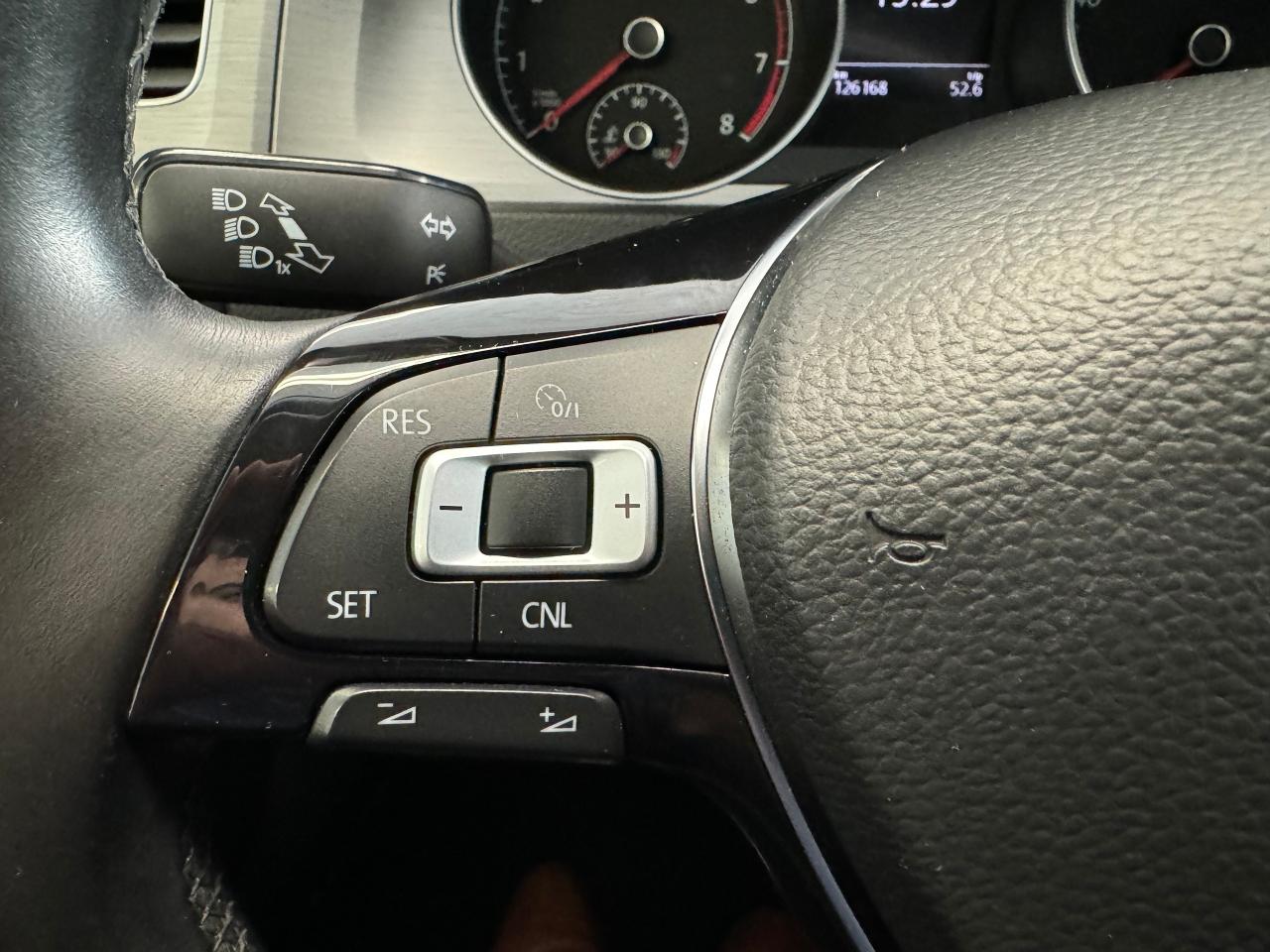 2016 Volkswagen Golf Comfortline+NewBrakes+Camera+ApplePlay+Heated Seat - Photo #47