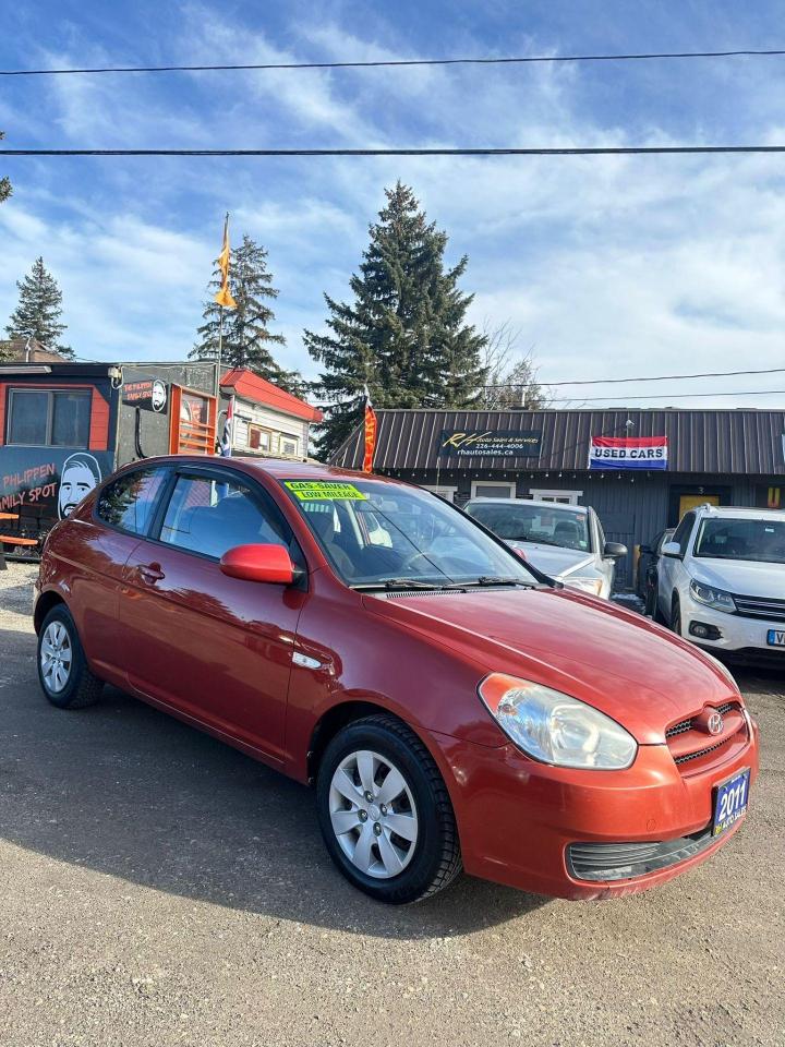 2011 Hyundai Accent 3DR HB AUTO - Photo #2