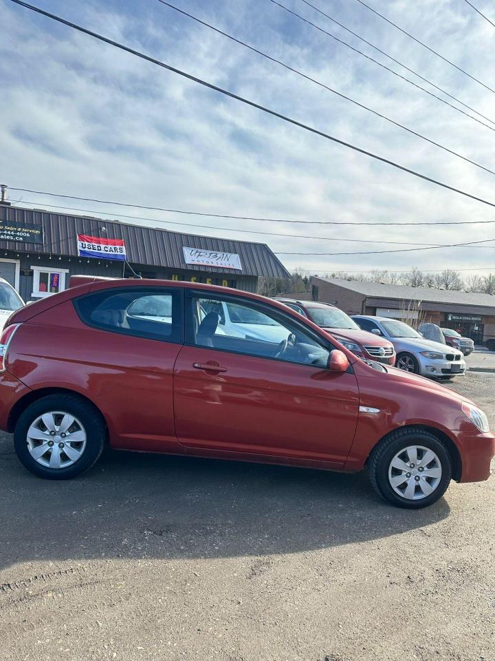 2011 Hyundai Accent 3DR HB AUTO - Photo #3