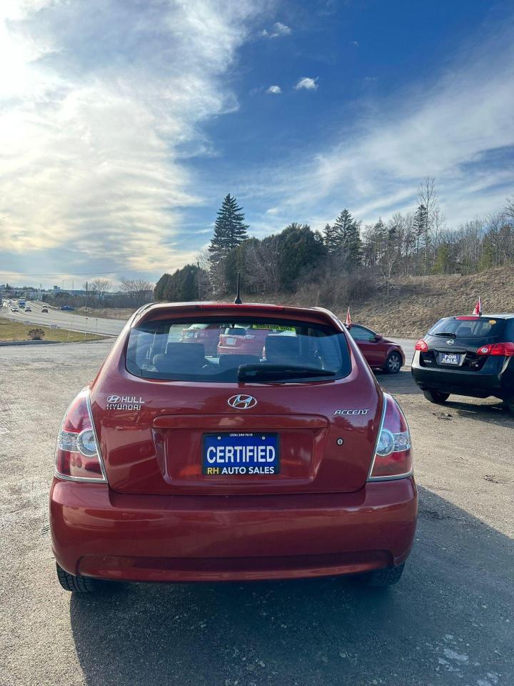 2011 Hyundai Accent 3DR HB AUTO - Photo #5