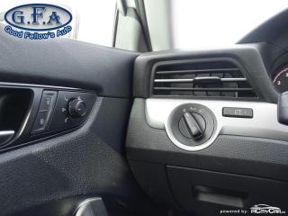 2020 Volkswagen Passat COMFORTLINE MODEL, HEATED SEATS, APPLE CAR PLAY, R - Photo #16