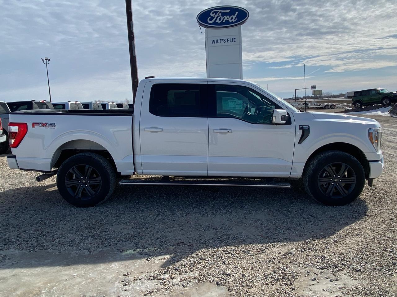 2023 Ford F-150 LARIAT 4WD SUPERCREW 5.5' BOX 502A Photo5