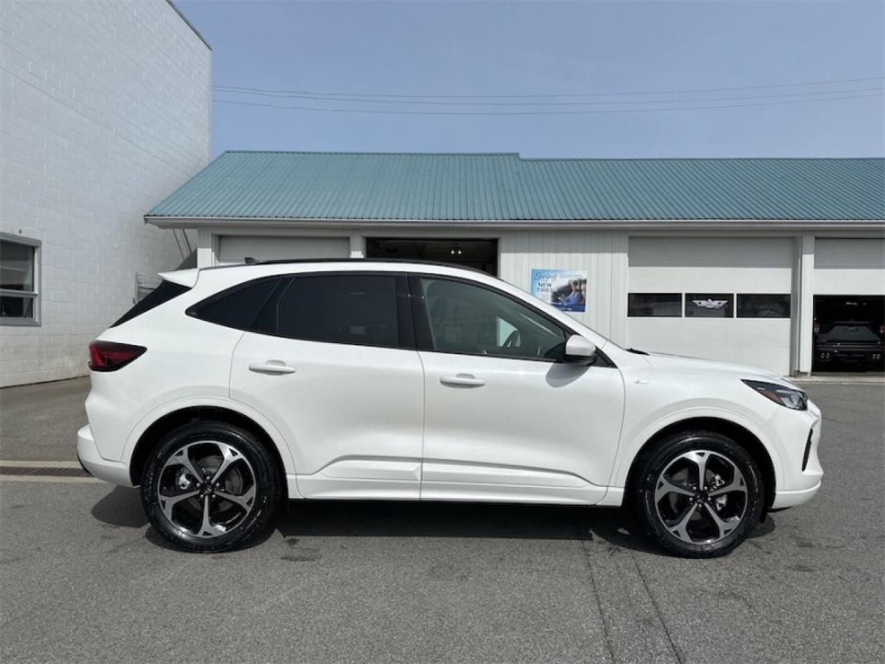 2024 Ford Escape ST-Line Select  - Sunroof - Navigation Photo5