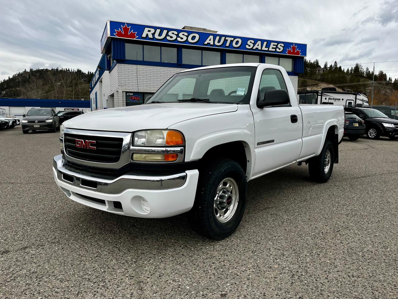 2004 GMC Sierra 2500 SL 2500HD, Long Box, Rwd - Photo #1