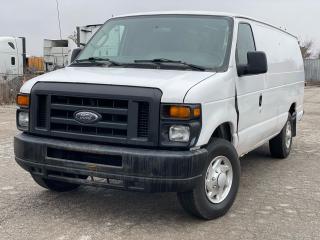 Used 2012 Ford Econoline Commercial E-250 V8 / CLEAN CARFAX / LEATHER for sale in Trenton, ON