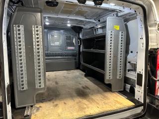 2019 Ford Transit DIESLE T-150 130" LOW RF 8600 - Photo #16