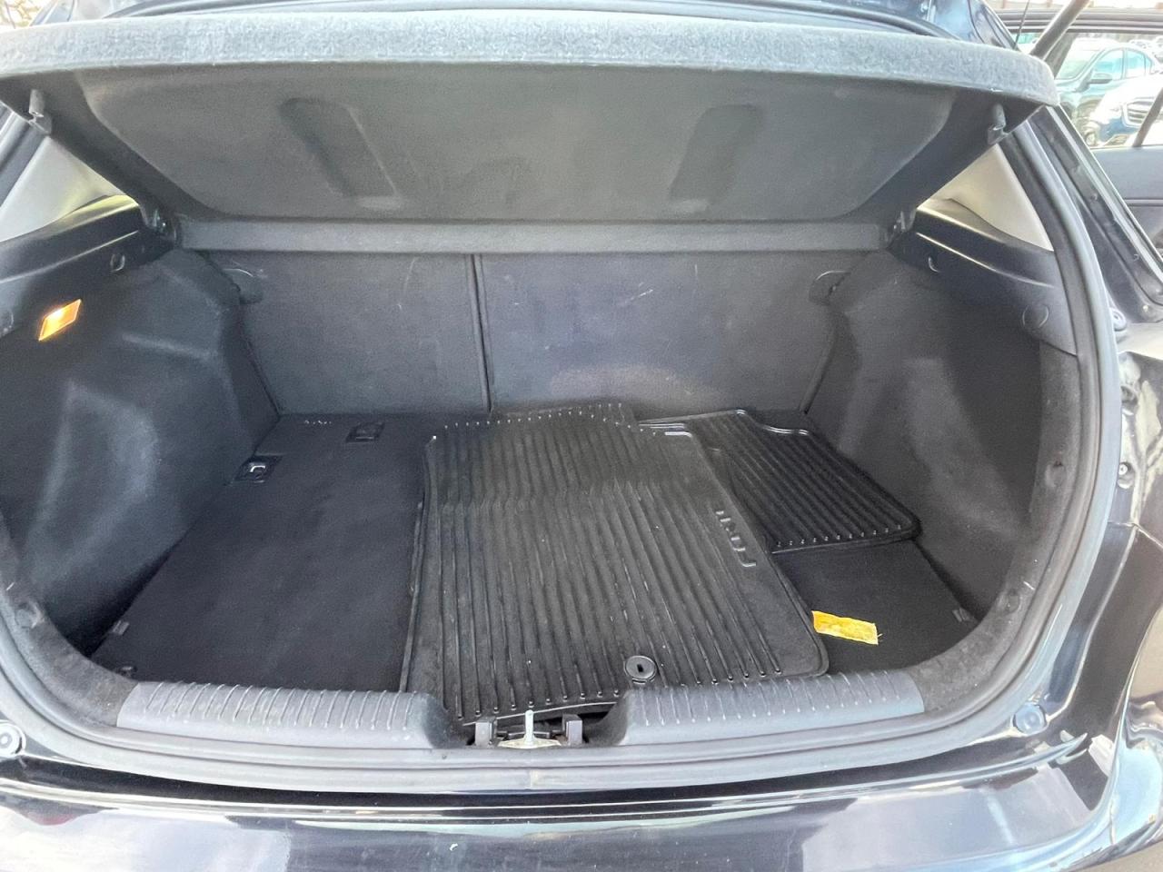 2015 Kia Forte5 AUTO, LOW KM, HEATED SEATS, BACK UP CAMERA,B-TOOTH - Photo #15