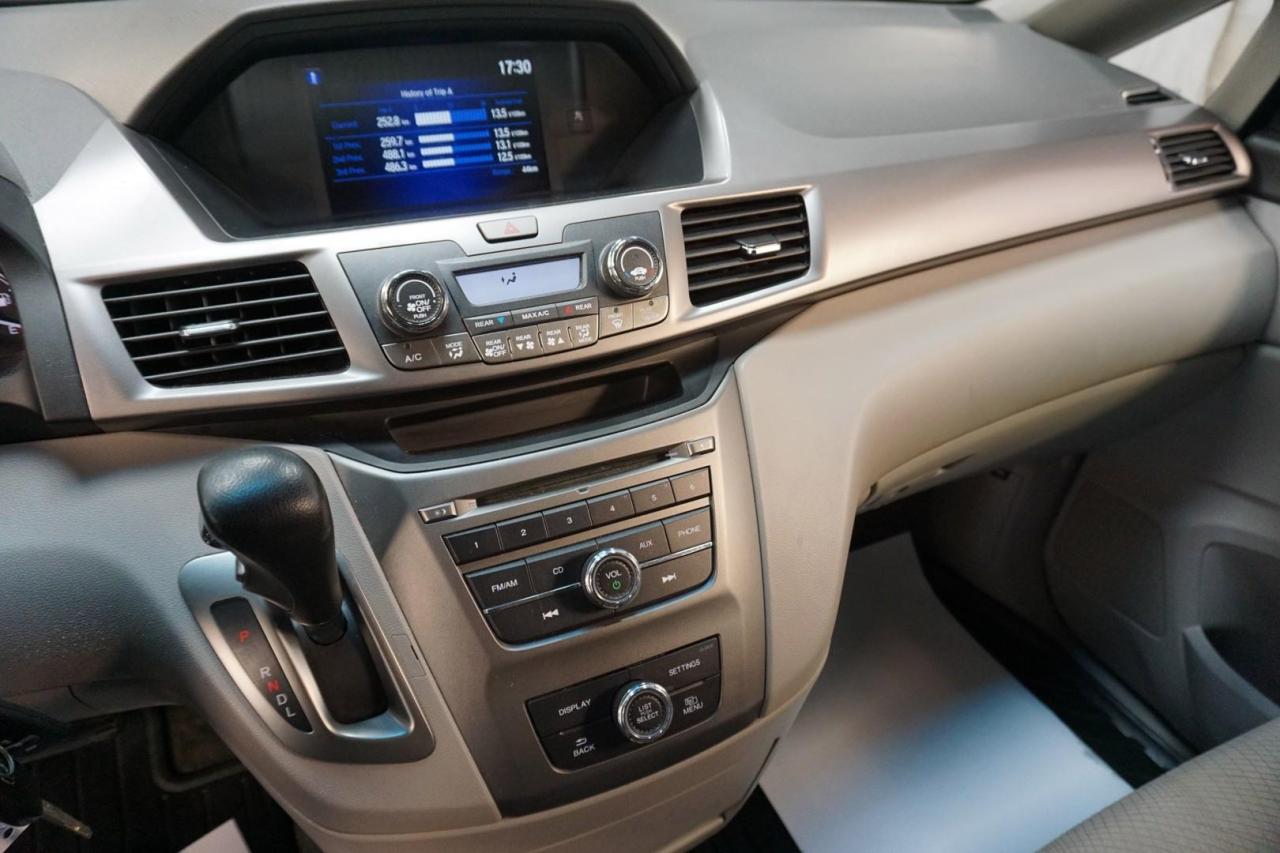 2015 Honda Odyssey 3.5L V6 SE *ACCIDENT FREE* CERTIFIED CAMERA BLUETOOTH CRUISE CONTROL ALLOYS - Photo #11