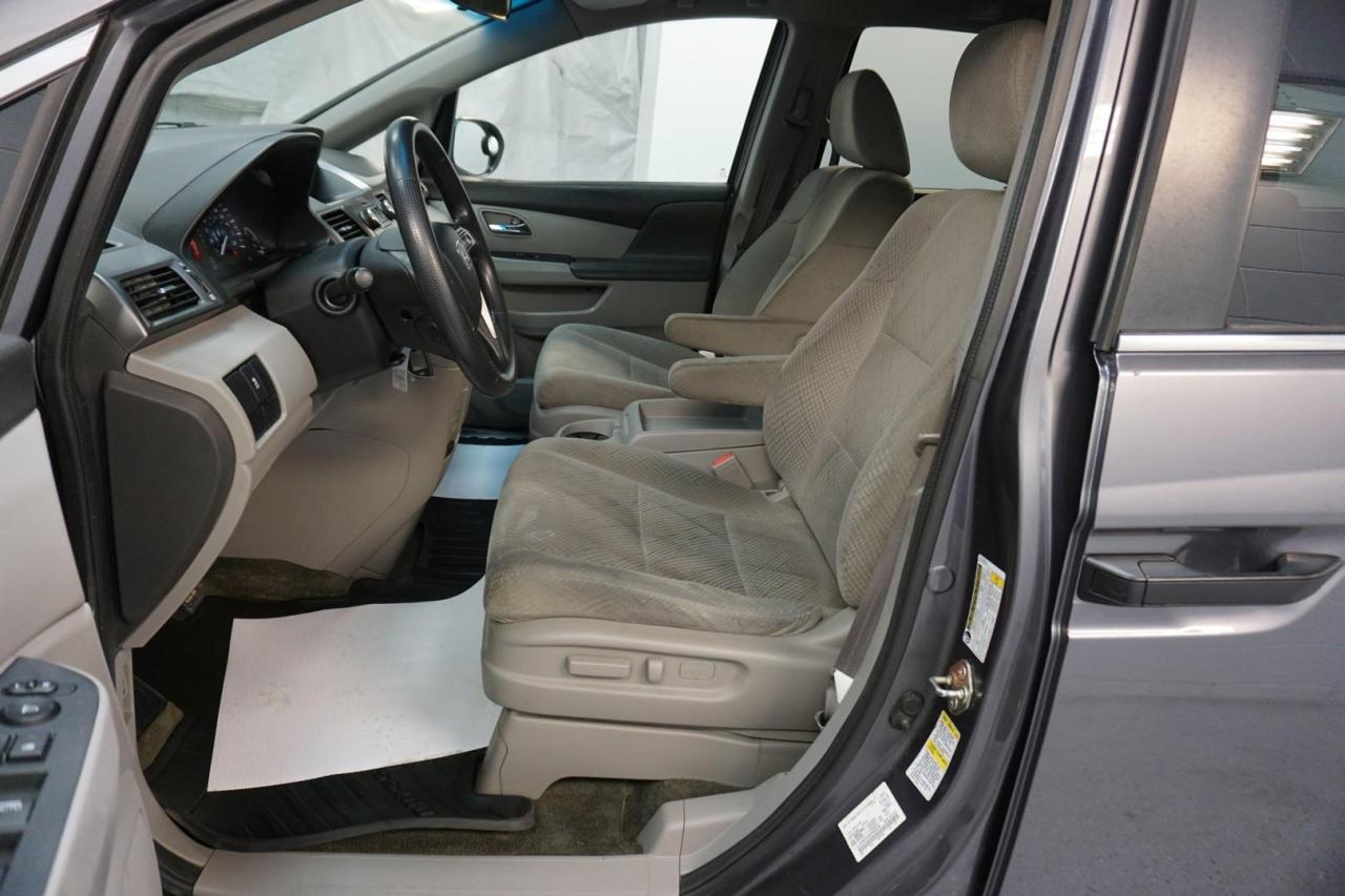 2015 Honda Odyssey 3.5L V6 SE *ACCIDENT FREE* CERTIFIED CAMERA BLUETOOTH CRUISE CONTROL ALLOYS - Photo #14