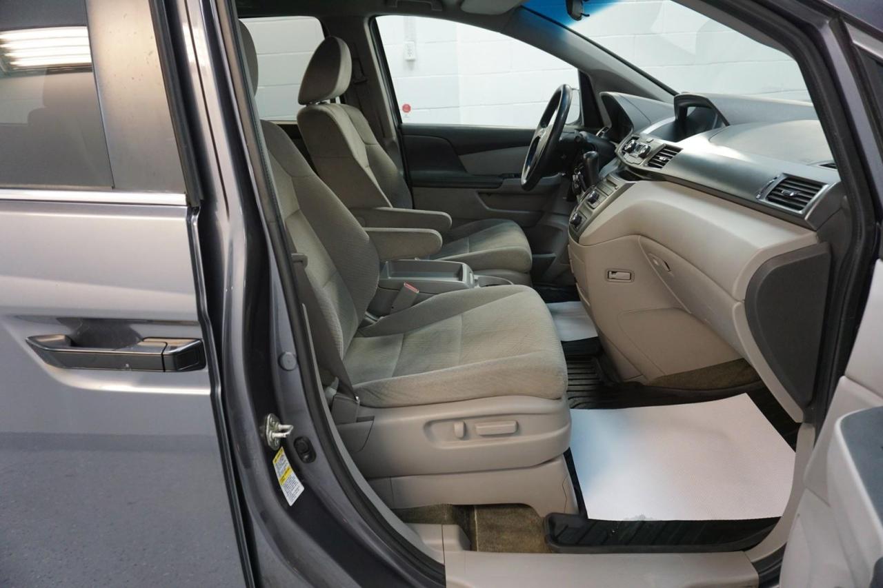 2015 Honda Odyssey 3.5L V6 SE *ACCIDENT FREE* CERTIFIED CAMERA BLUETOOTH CRUISE CONTROL ALLOYS - Photo #18
