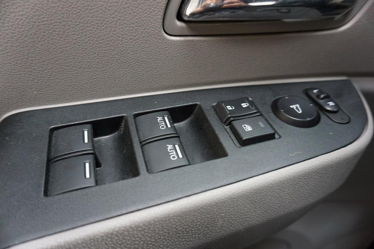 2015 Honda Odyssey 3.5L V6 SE *ACCIDENT FREE* CERTIFIED CAMERA BLUETOOTH CRUISE CONTROL ALLOYS - Photo #23