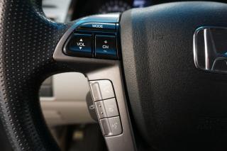 2015 Honda Odyssey 3.5L V6 SE *ACCIDENT FREE* CERTIFIED CAMERA BLUETOOTH CRUISE CONTROL ALLOYS - Photo #24