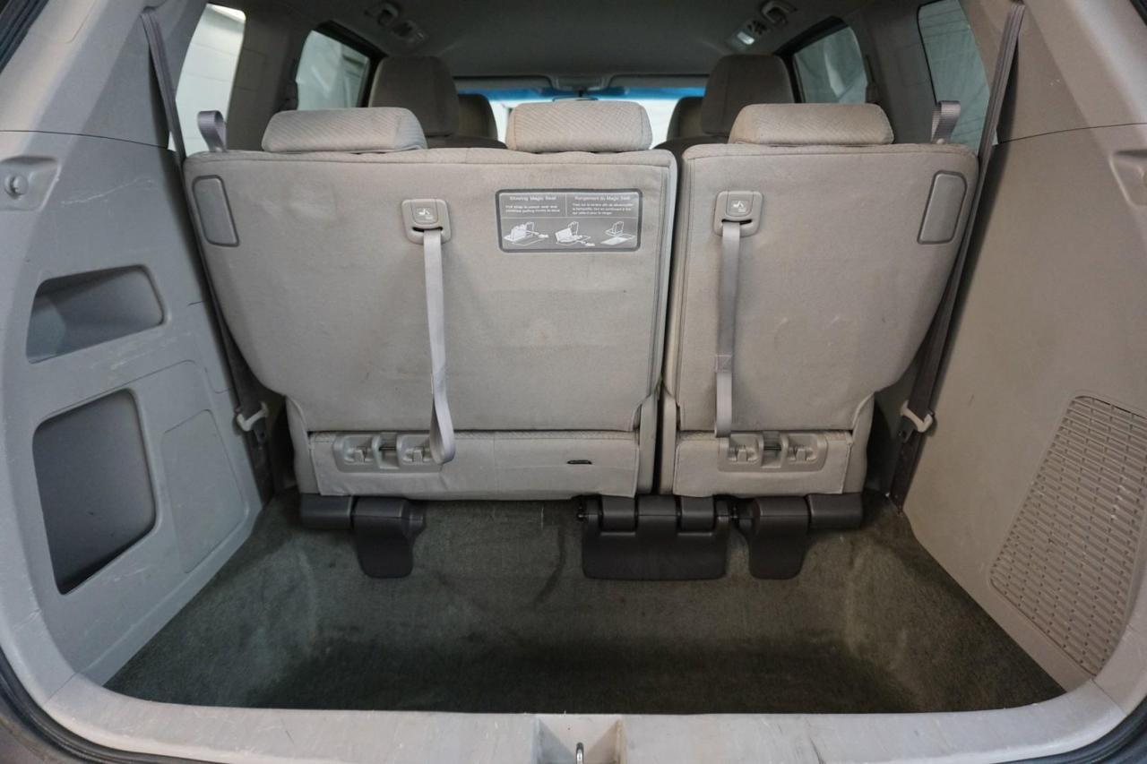 2015 Honda Odyssey 3.5L V6 SE *ACCIDENT FREE* CERTIFIED CAMERA BLUETOOTH CRUISE CONTROL ALLOYS - Photo #32