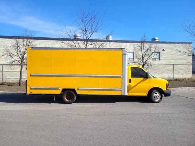 2014 GMC 2500 SAVANA CARGO VAN Cube Van, Long Box, low km, Warranty available