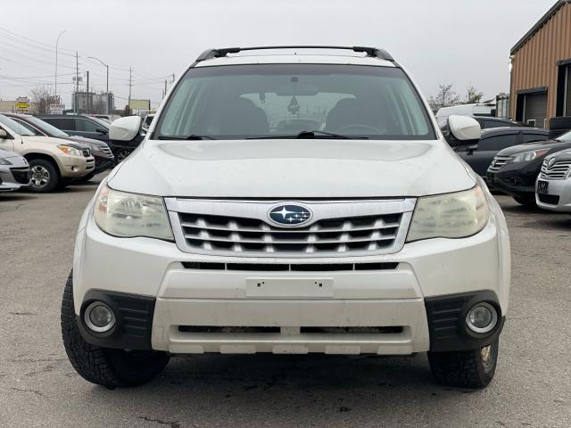 2011 Subaru Forester X TOURING / STANDARD TRANSMISSION / SUNROOF Photo2