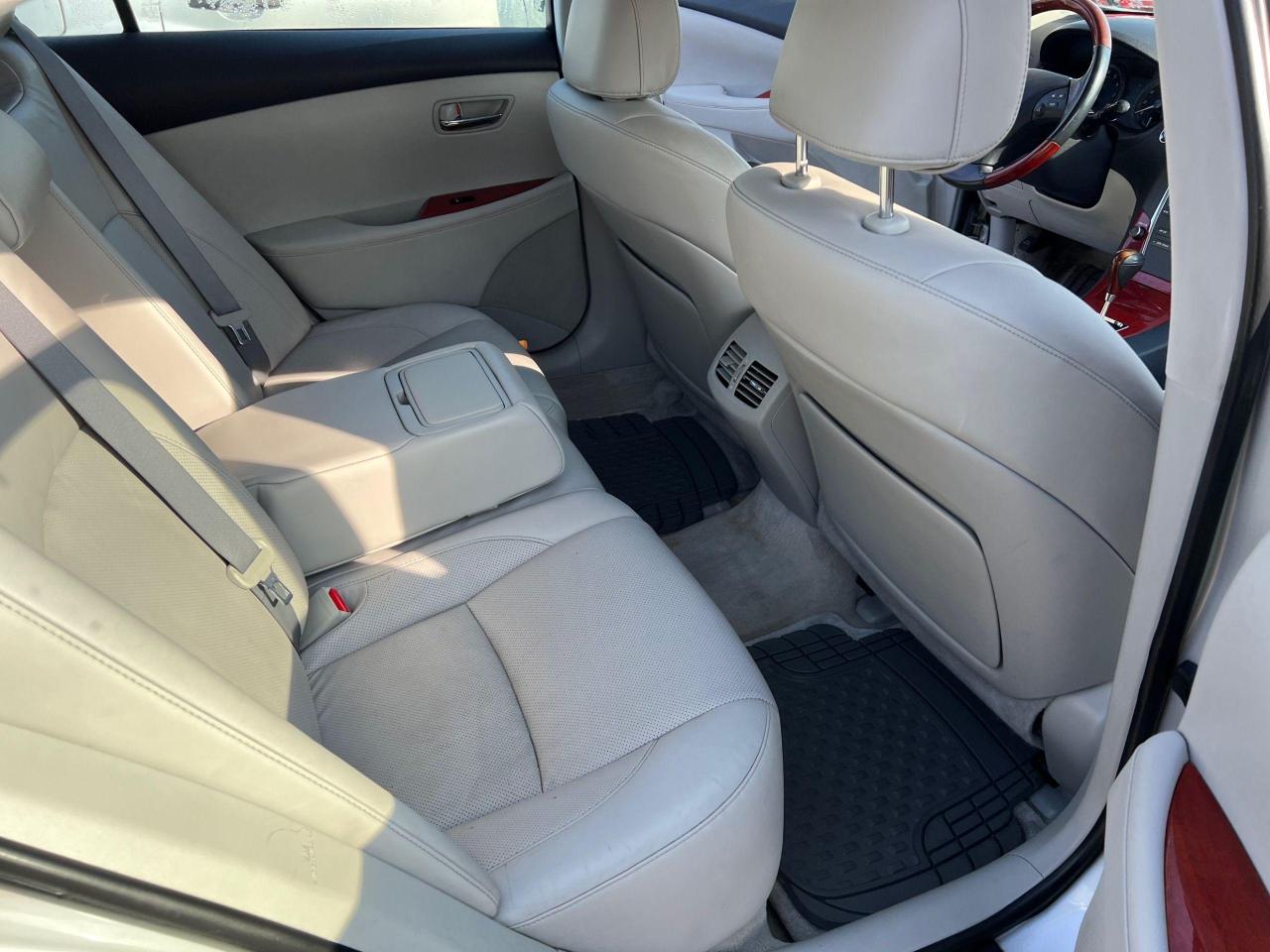 2008 Lexus ES 350 4dr Sdn - Photo #6