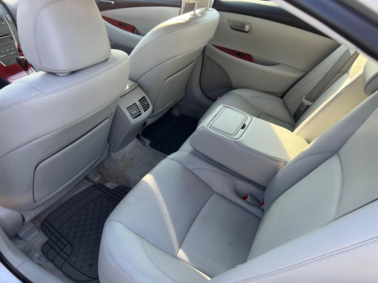 2008 Lexus ES 350 4dr Sdn - Photo #10