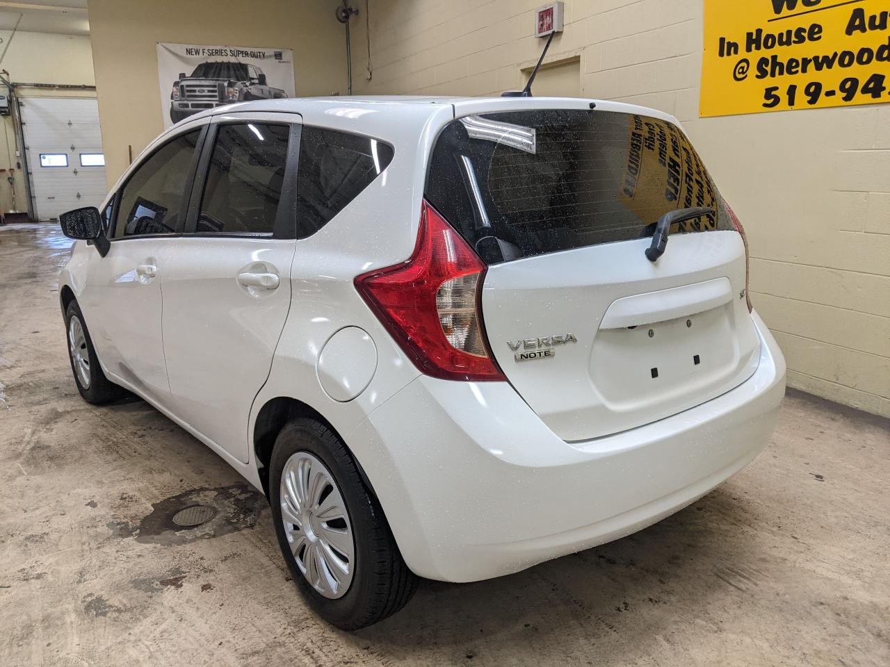 2016 Nissan Versa Note SV - Photo #5