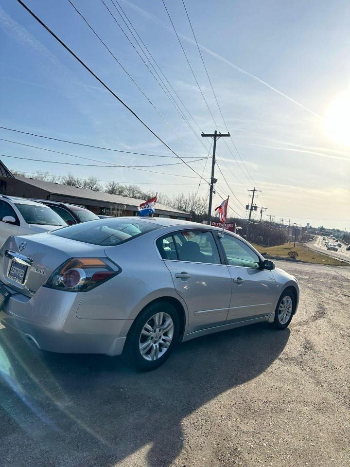 2010 Nissan Altima  - Photo #3