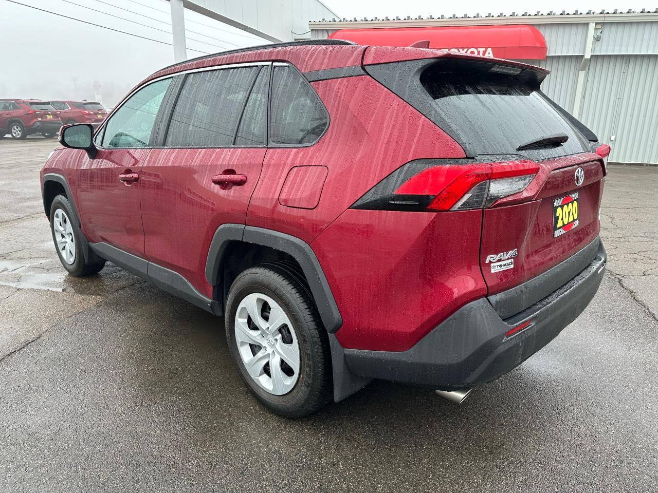 2020 Toyota RAV4 LE AWD Photo