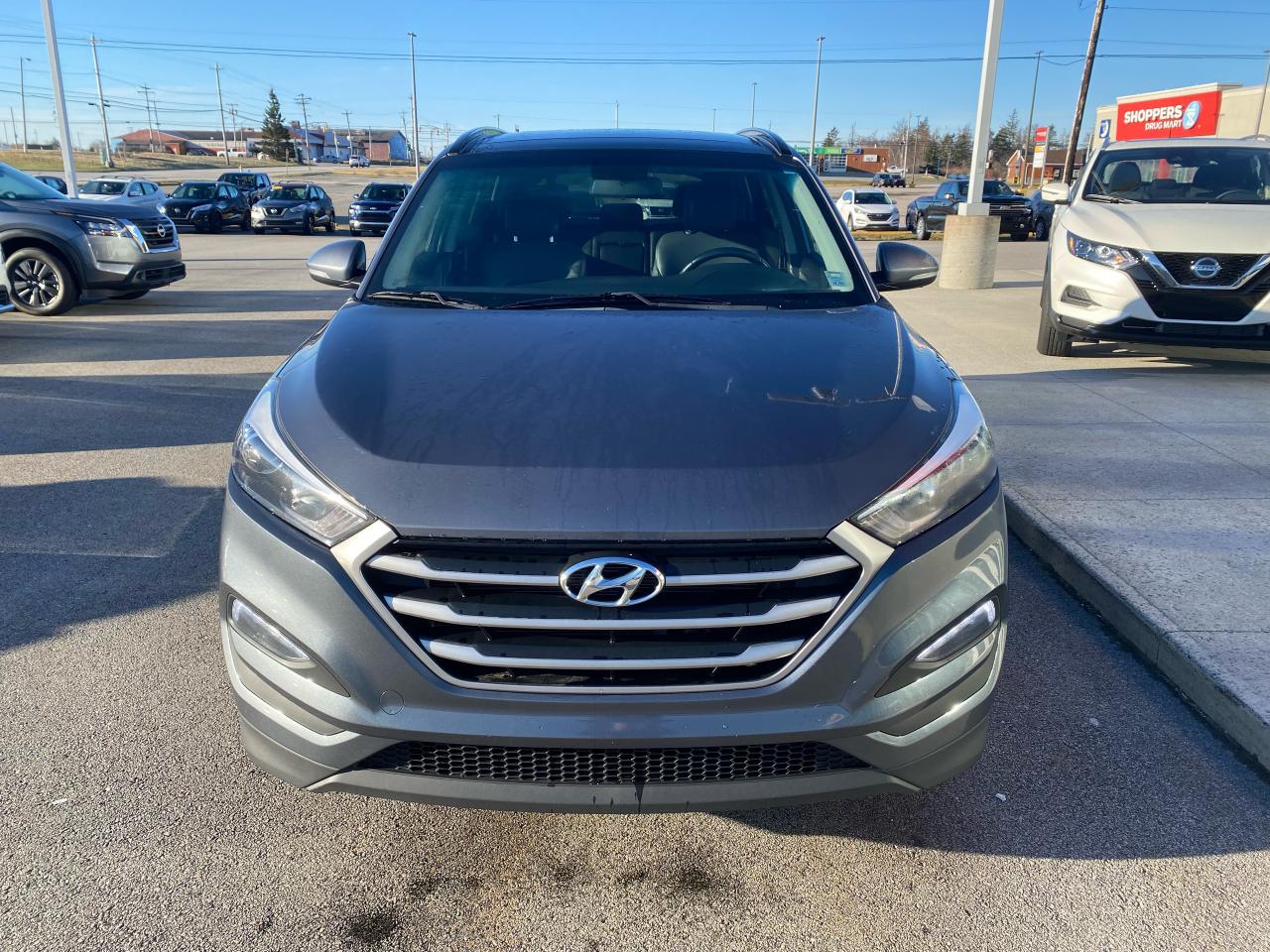2018 Hyundai Tucson SE AWD 2.0L Photo2