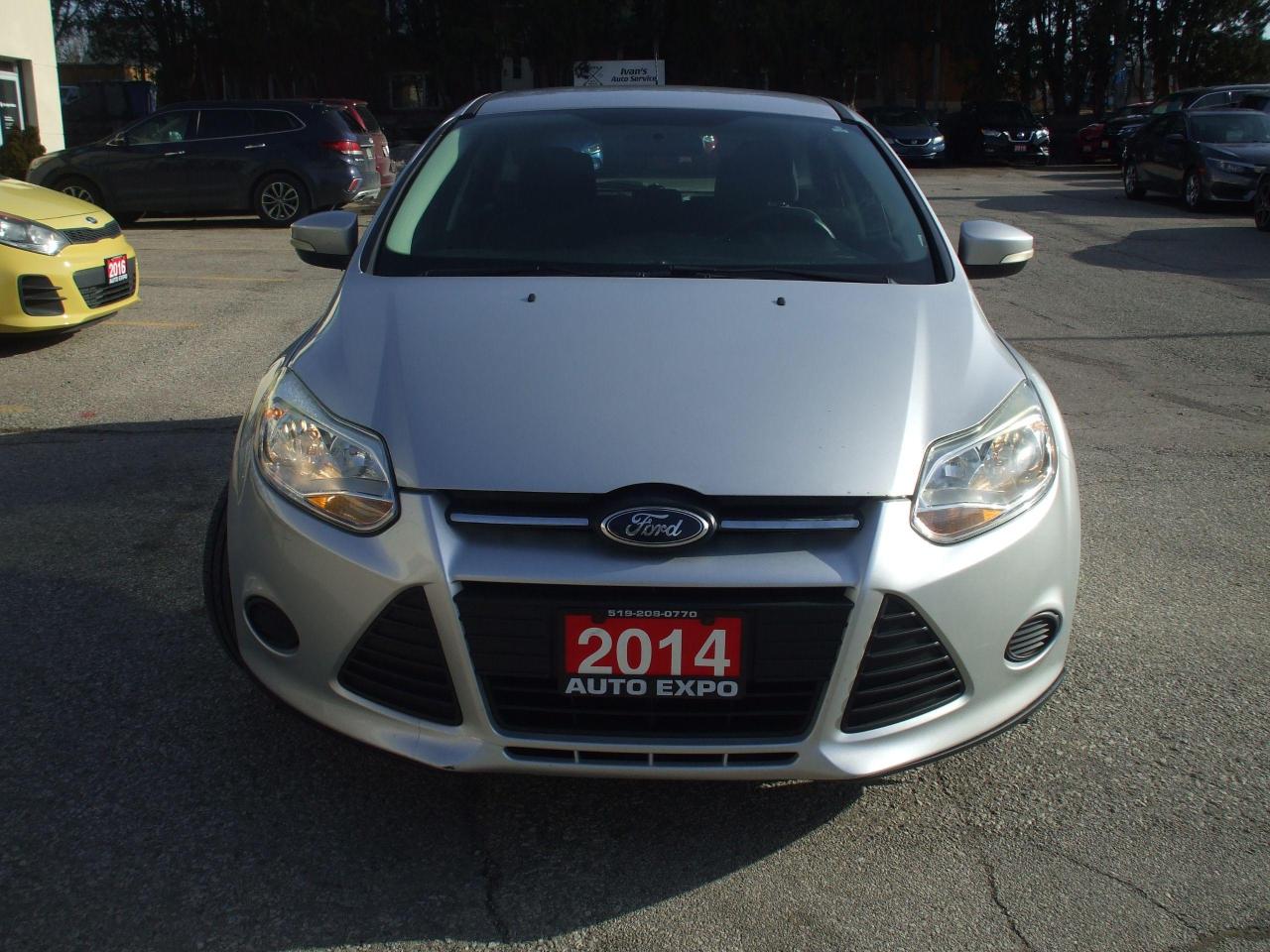 2014 Ford Focus SE,Certified,Auto,A/C,2 set of Key's,None Smoker - Photo #8