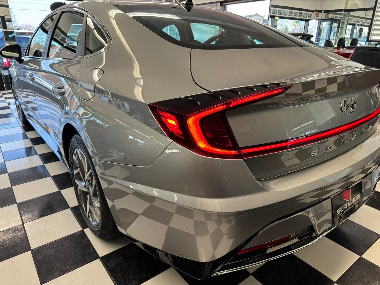 2022 Hyundai Sonata Preferred+Adaptive Cruise+Blind Spot+CLEAN CARFAX Photo99