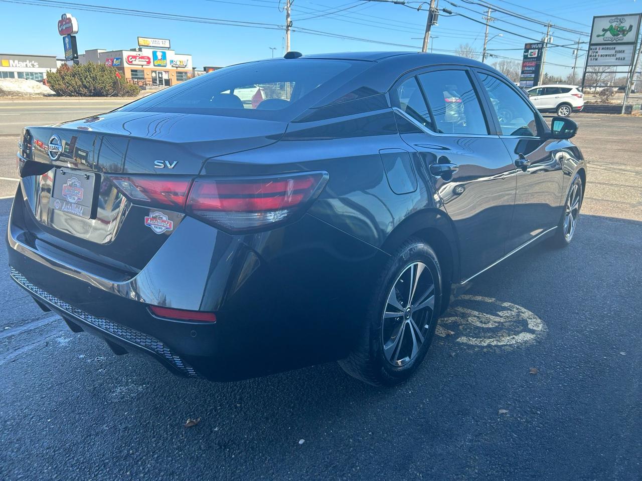 2021 Nissan Sentra SV - Photo #5