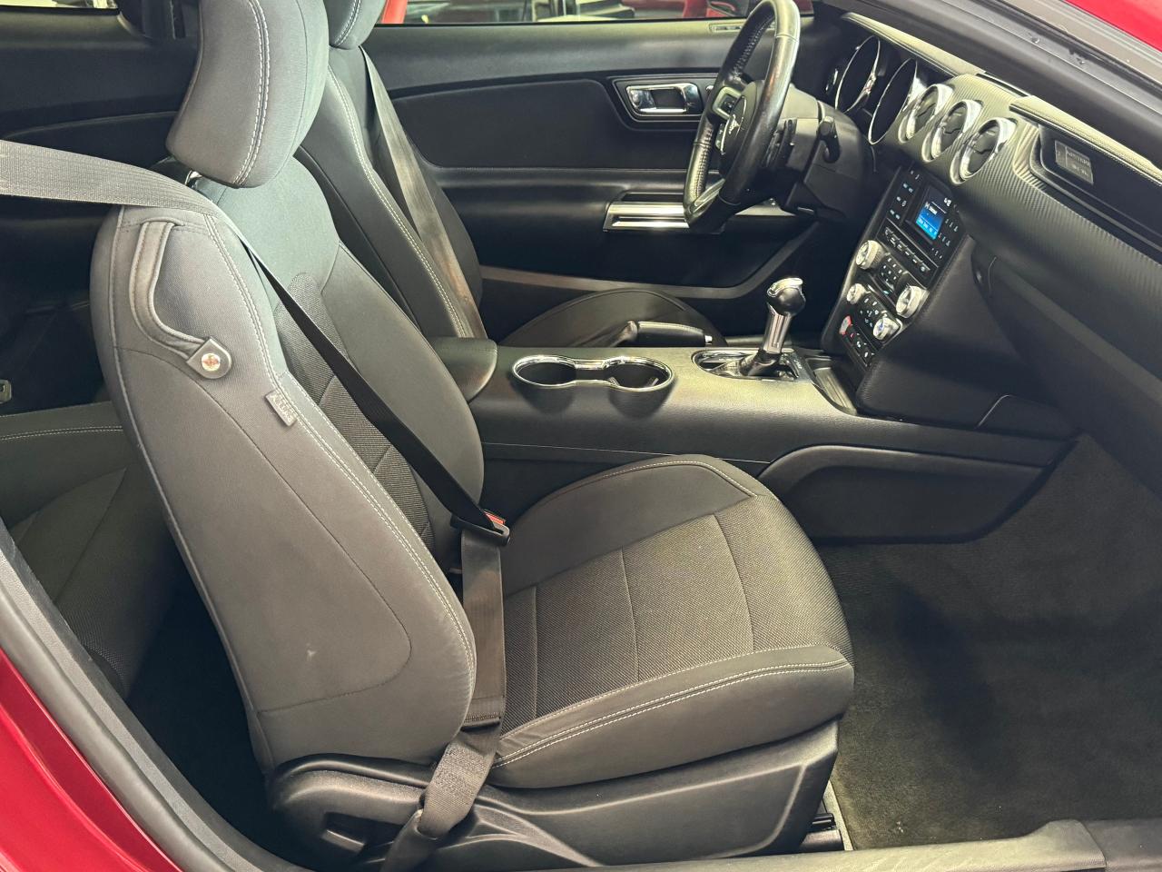 2017 Ford Mustang V6+New Tires+Bluetooth+Camera Photo78
