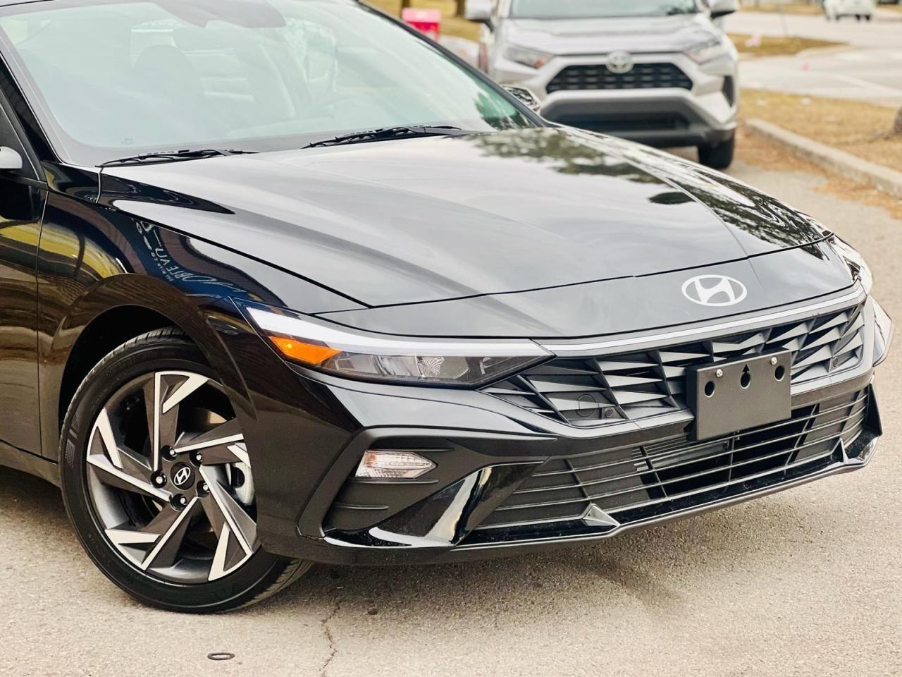 2024 Hyundai Elantra Preferred w/Sun & Tech Package Photo3