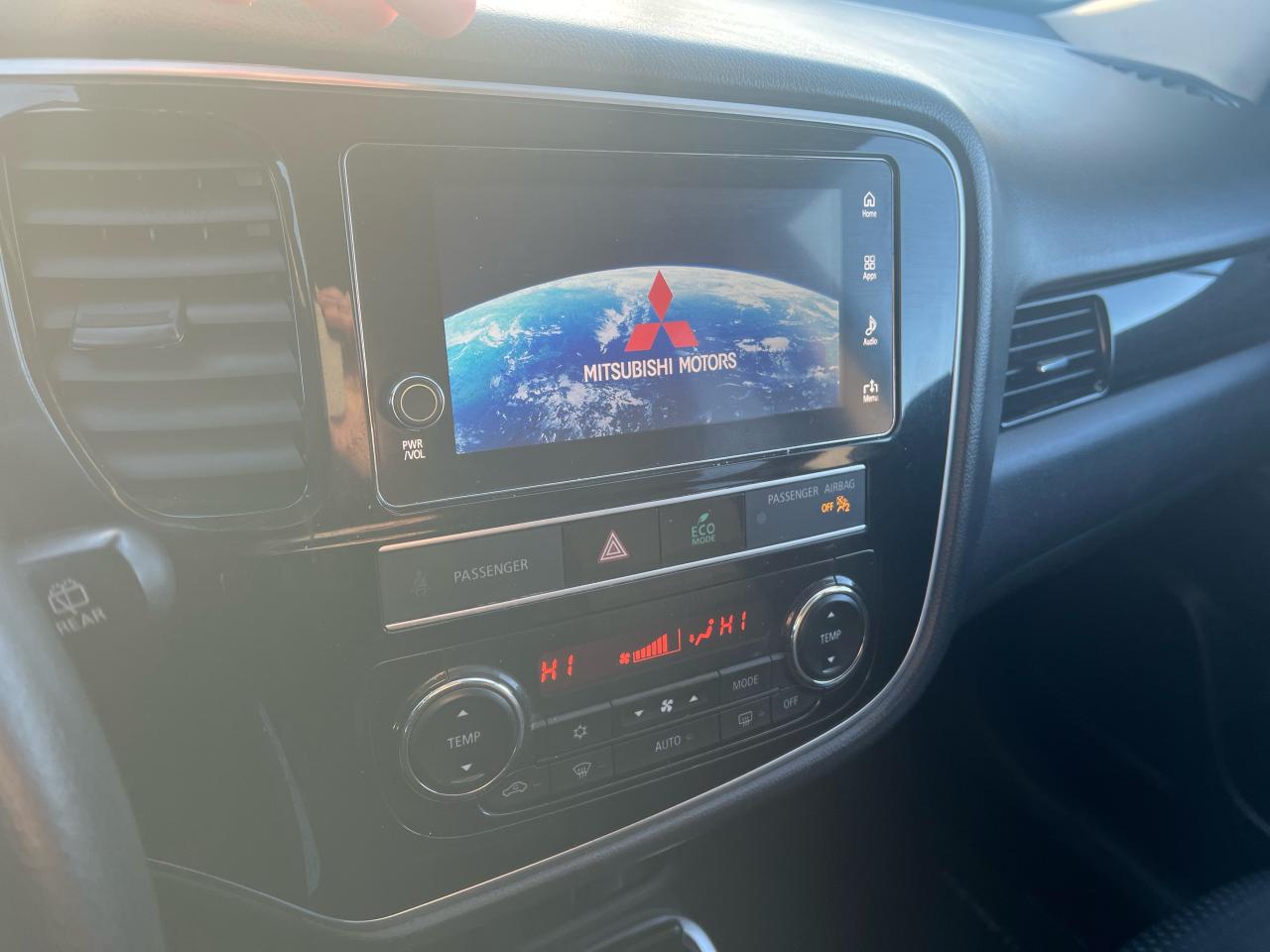2019 Mitsubishi Outlander ES AWC Back Up Camera Heated Seats Remote Start - Photo #15