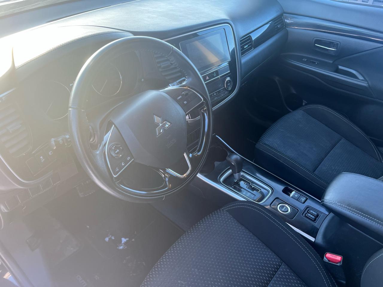 2019 Mitsubishi Outlander ES AWC Back Up Camera Heated Seats Remote Start - Photo #13