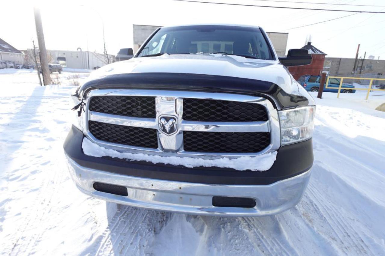 2015 RAM 1500 Quad Cab 140.5" Photo4