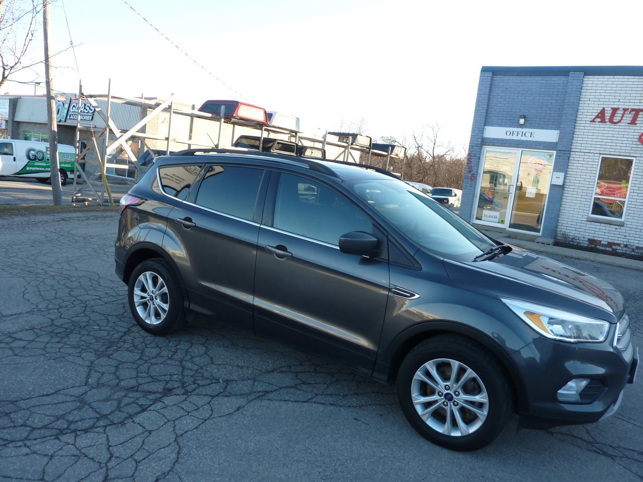 2018 Ford Escape  - Photo #4